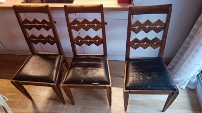 Photo don objet -Chaises en bois